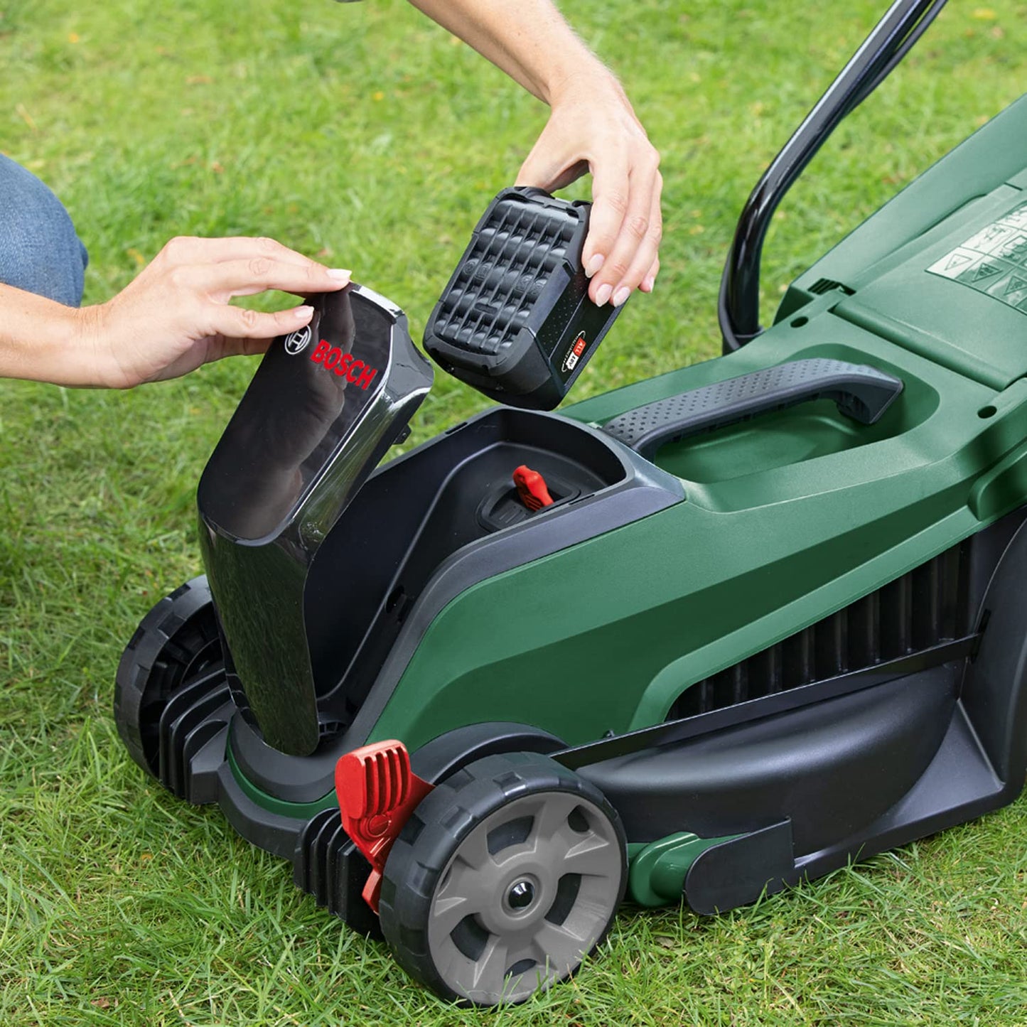 Bosch 'CityMower' cordless lawnmower 18V-32-300 | 1x 4.0Ah battery in the box