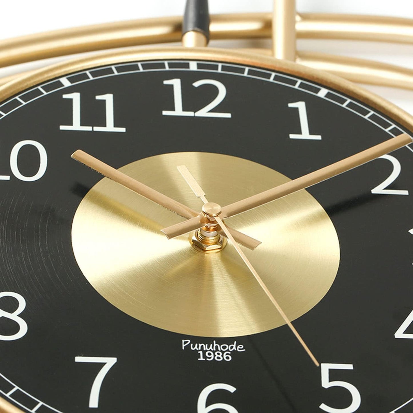Large modern decorative wall clock (54cm) without ticking noise in gold-black design